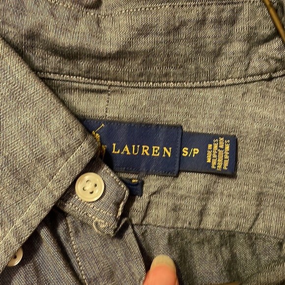 Mens small dress shirts (4) - Picture 9 of 10